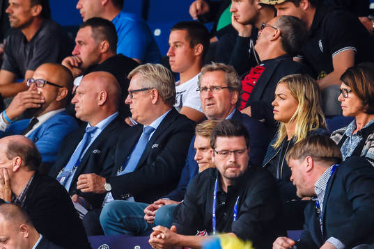 Sveriges förbundskapten Erik Hamrén på läktarplats