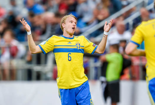 Sveriges Oscar Lewicki reagerar