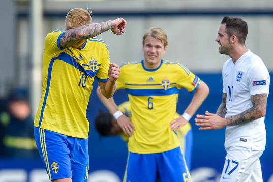 Sveriges John Guidetti och Oscar Lewicki deppar