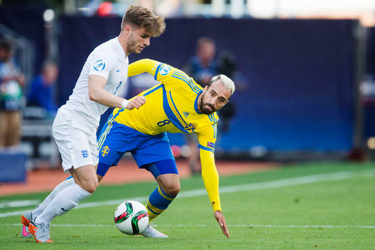 Englands Luke Garbutt och Sveriges Abdullah Khalili