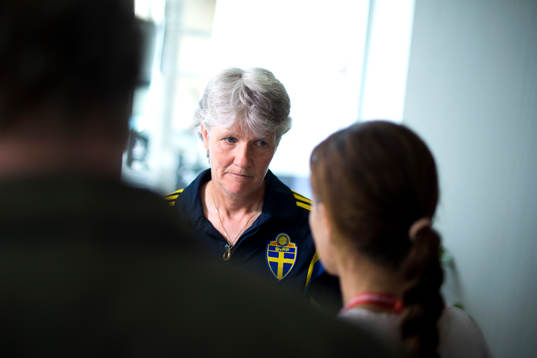 Sveriges förbundskapten Pia Sundhage blir intervjuad