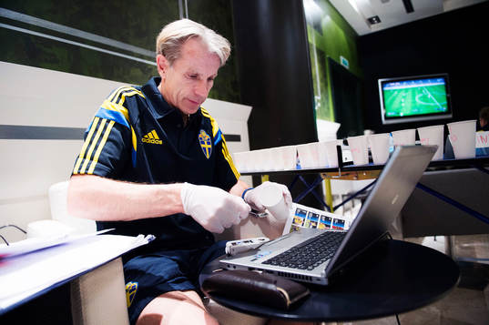Sveriges fysiolog Thomas Lindholm analyserar spelarnas
