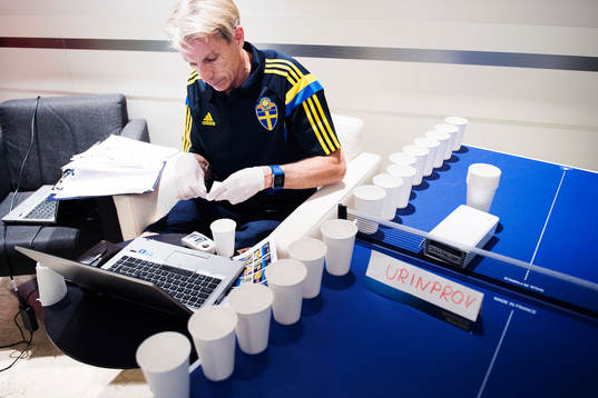 Sveriges fysiolog Thomas Lindholm analyserar spelarnas