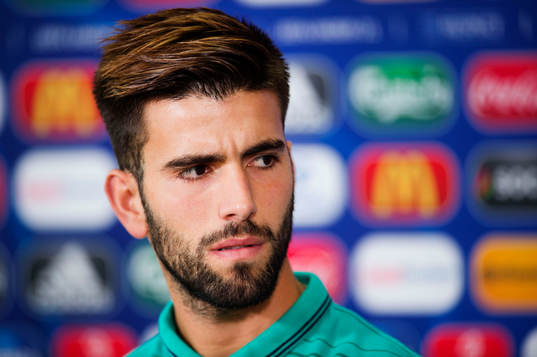 Portugals Sergio Oliveira deltar i en presskonferens