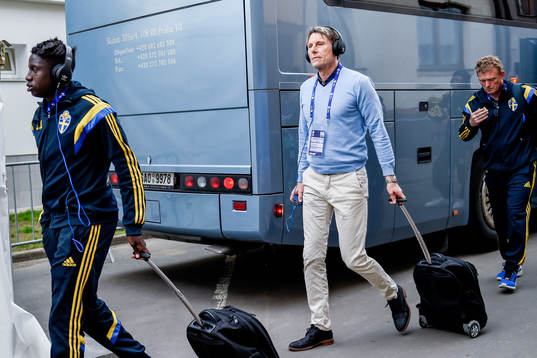 Sveriges Pa Konate och förbundskapten Håkan Ericson