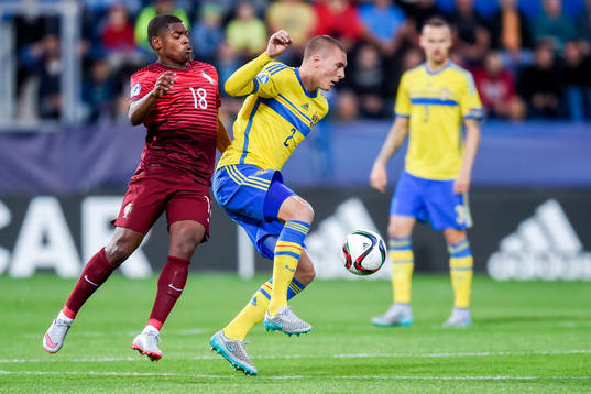 Portugals Ivan Cavaleiro och Sveriges Victor Nilsson