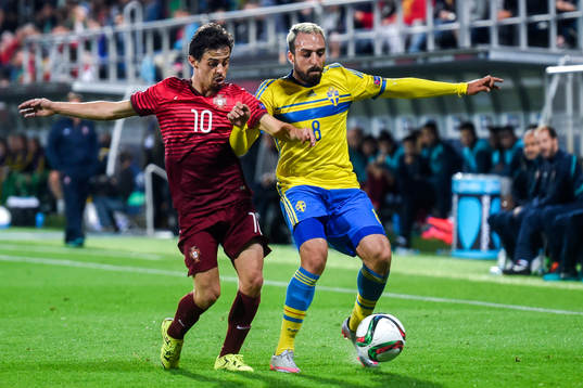 Portugals Bernardo Silva och Sveriges Abdullah Khalili
