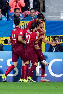 Portugals Goncalo Paciencia jublar