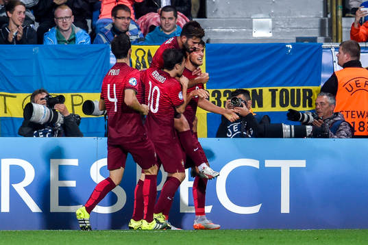 Portugals Goncalo Paciencia jublar
