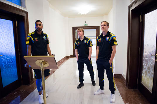 Sveriges Isaac Kiese Thelin, Simon Tibbling och Ludwig