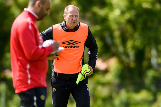 Elfsborgs manager Magnus Haglund med tränare Jan Mian i