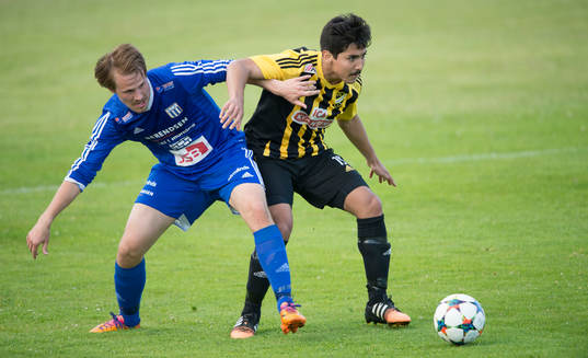 IFK Hässleholms Diego Delgado i matchen i division 2