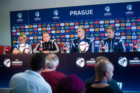 Danmarks förbundskapten Jess Thorup, Frederik Sörensen