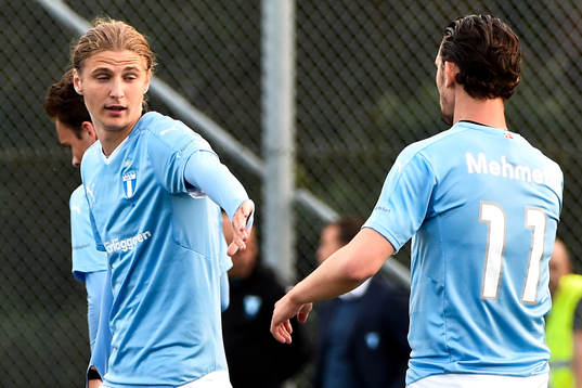 Malmö FFs Pawel Cibicki och Agon Mehmeti jublar