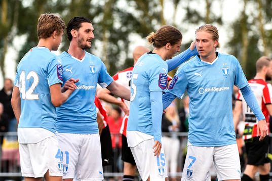Malmö FFs Simon Kroon jublar