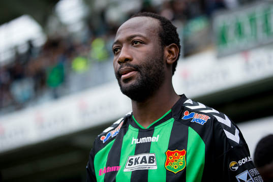 GAIS Reuben Ayarna innan fotbollsmatchen i Superettan