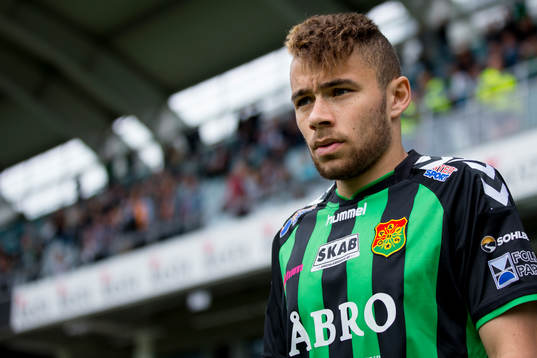 GAIS Malkolm Moenza innan fotbollsmatchen i Superettan
