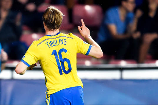 Sveriges Simon Tibbling jublar