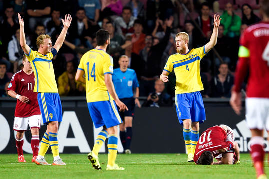Sveriges Oscar Hiljemark och Filip Helander