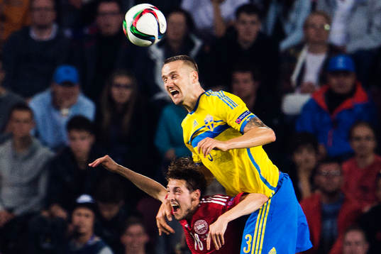Sveriges Alexander Milosevic och Danmarks Rasmus Falk