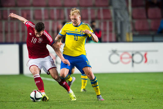 Sveriges John Guidetti och Danmarks Pierre Höjbjerg
