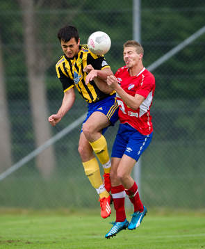 Jonsereds Aleksa Panic i nickduell mot Höganäs Niklas