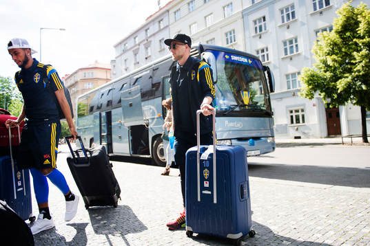 Sveriges Isaac Kiese Thelin och John Guidetti