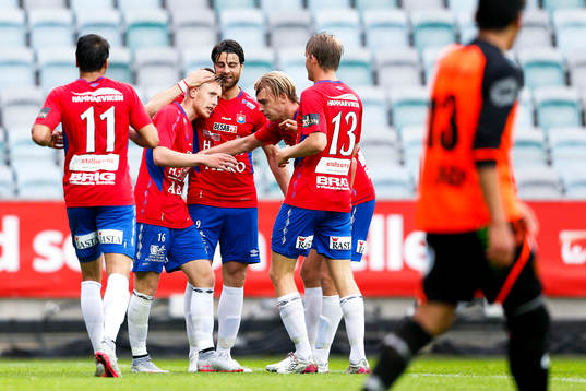 Örgrytes Sebastian Ohlsson och George Mourad jublar