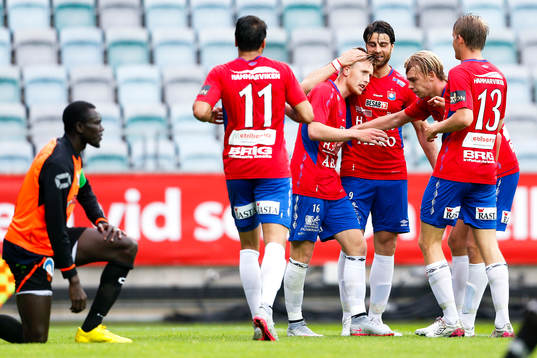 Örgrytes Sebastian Ohlsson och George Mourad jublar