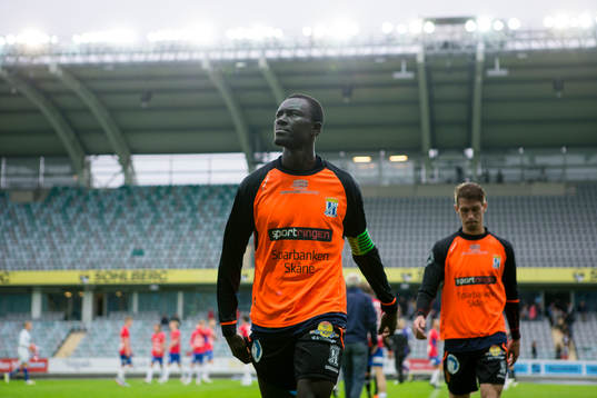 Kristianstads lagkapten Mohammed Mbye och Andreas Grahm