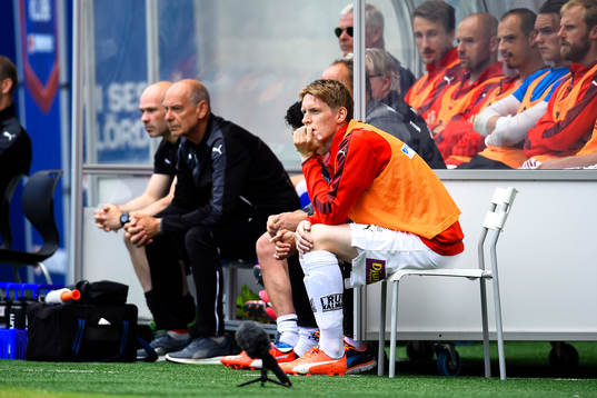 Kalmars Rasmus Elm börjar på bänken
