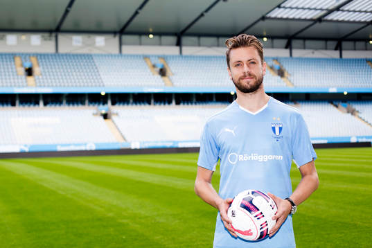 Islänningen Kári Árnason