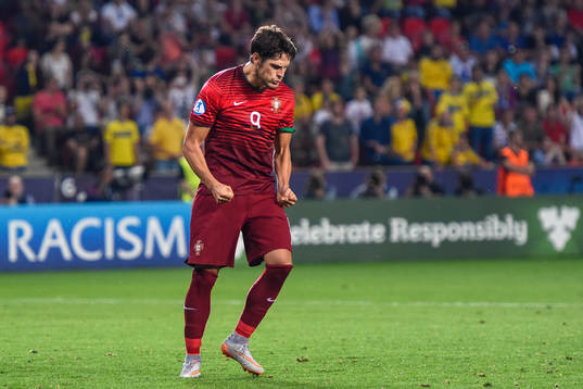 Portugals Goncalo Paciencia jublar