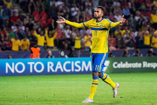 Sveriges Isaac Kiese Thelin jublar
