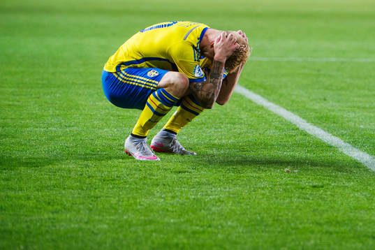 Sveriges John Guidetti reagerar