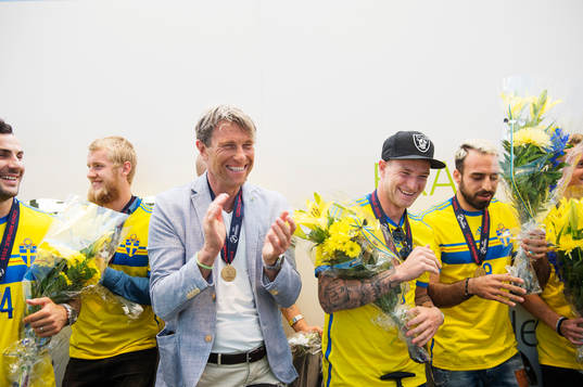 Mikael Ishak, Filip Helander, förbundskapten Håkan