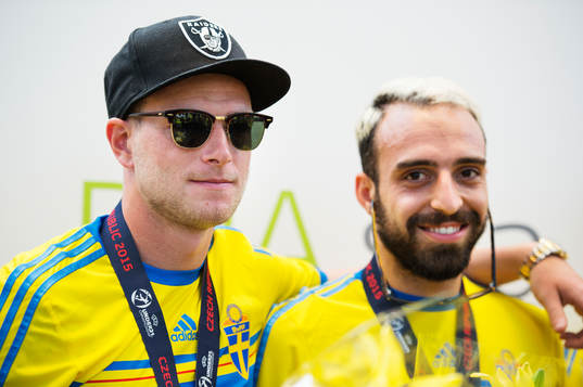 John Guidetti och Abdullah Khalili när Sveriges