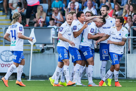 Norrköpings spelare jublar