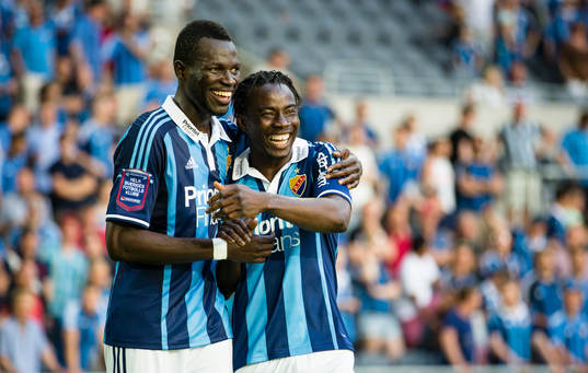 Djurgårdens Omar Colley (v) och 2-0 målskytten Sam