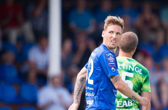 Åtvidabergs Martin Christensen tittar bakom sig