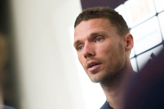 Marcus Berg i mixed zone