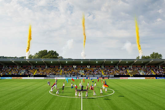 Invigning av Bravida Arena innan fotbollsmatchen i