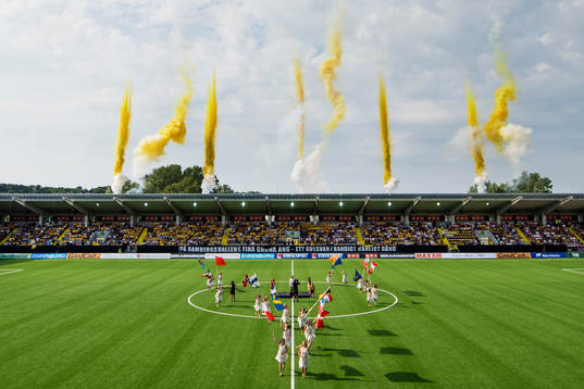 Invigning av Bravida Arena innan fotbollsmatchen i