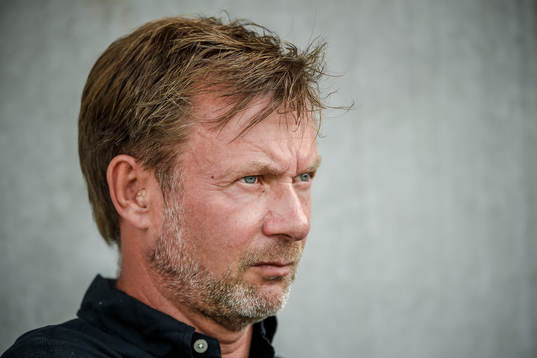 Häckens tränare Peter Gerhardsson före fotbollsmatchen i