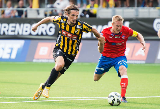 Häckens Dardan Rexhepi och Helsingborgs Peter Larsson