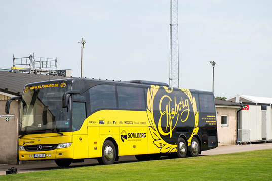 Elfsborgs spelarbuss före en fotbollsmatch i Allsvenskan