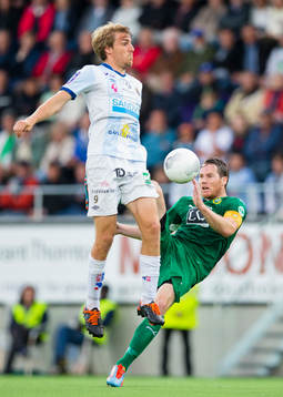 Gefles Johan Oremo <och Hammarbys Johan Persson