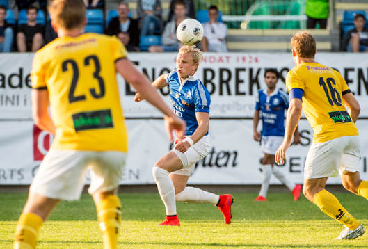 Trelleborgs Fabian Karlsson mot Lunds Jesper Modig och