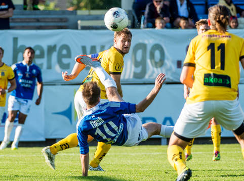 Trelleborgs Zoran Jovanovic gör en bisi kleta