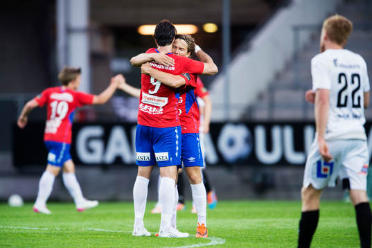 Örgrytes George Mourad och Jakob Lindström jublar